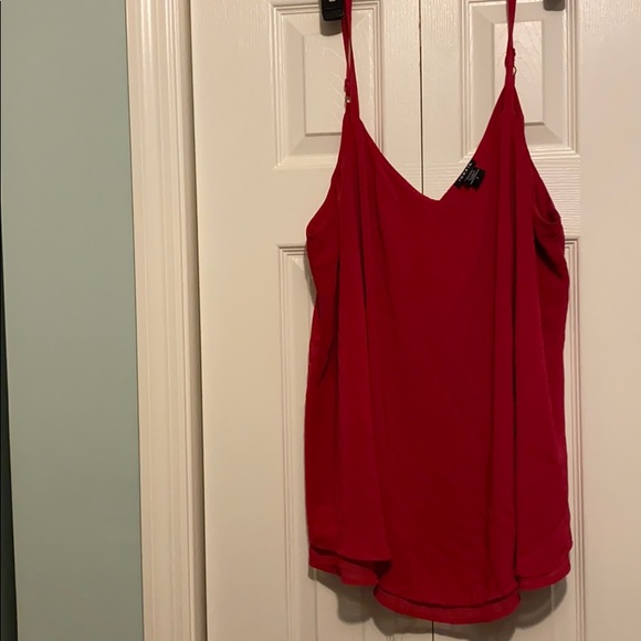 torrid Tops - Pink flowy top